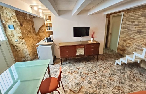 Agrigento House | Historic Apartment