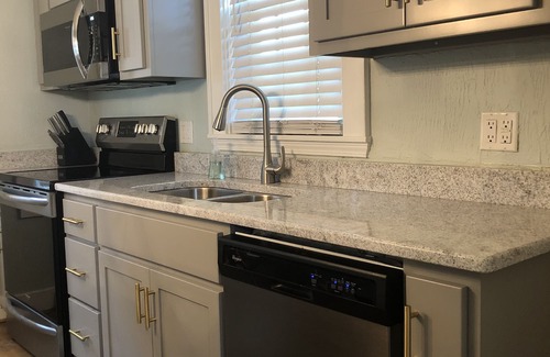 Bardstown House | Historic Bardstown Cottage