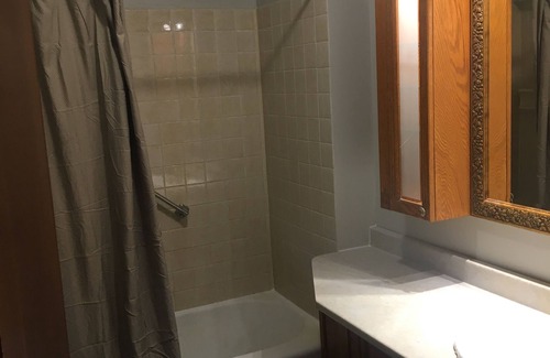 Kingston Apartment | Historic Barriefield Waterview 3 Bedroom Suite