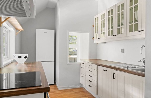 Bergen City Centre Apartment | Historic Bergen Home | Free Parking!