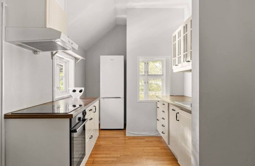 Bergen City Centre Apartment | Historic Bergen Home | Free Parking!