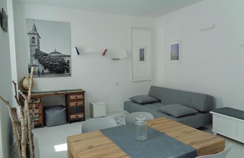 Bellano Apartment | Historic center Lake Como Bellano Modern studio