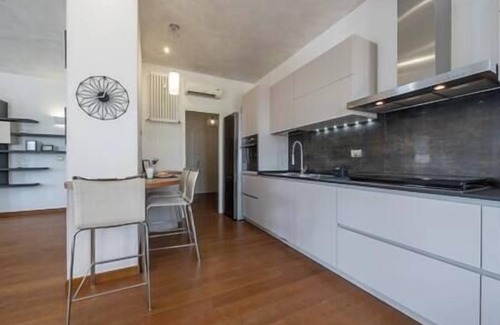 Bolognina House | [Historic Centre] – Luxury Penthouse with Pool