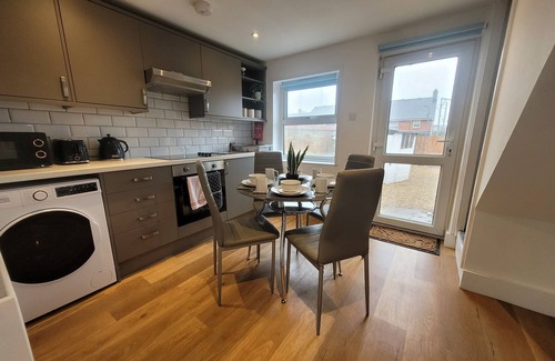 Colchester House | Historic Charm Meets Modern Comfort – Perfect Base in Colchester