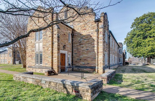 Music Row Apartment | Historic Converted Studio SPECTACULAR location