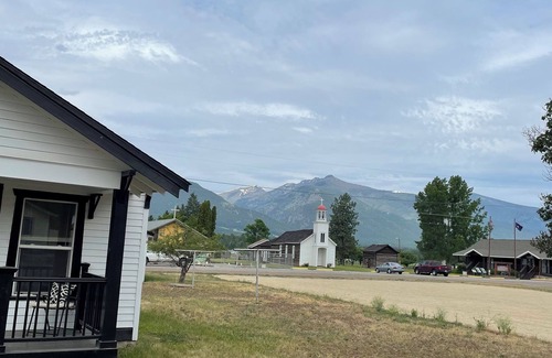 Stevensville Cottage | Historic cottage in Stevensville with views of the mission mountains. RV parking