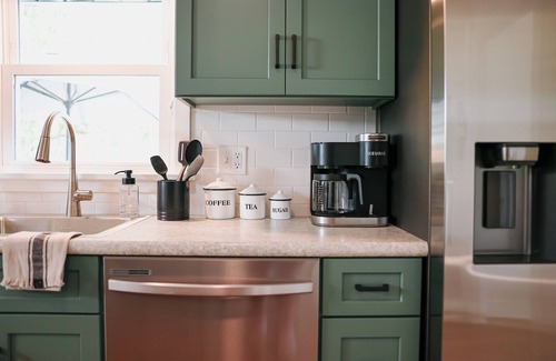 Fredericksburg Cottage | Historic Cottage in the Heart of Amish Country
