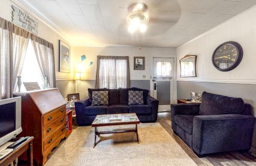 Long Beach House | Historic Cottage