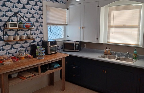 Jacksonville House | Historic, Cozy Home in the Heart of Town