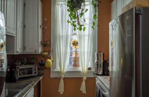 Faubourg Marigny House | Historic Creole Escape
