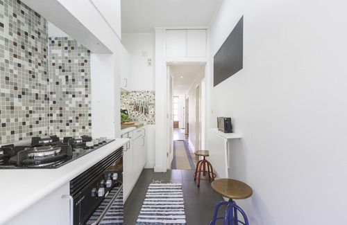 Alfama Apartment | Historic district André's House · Vila Berta PREMIUM 5persons