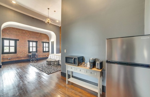 Marshall Apartment | Historic Downtown Location: Marshall Studio Escape