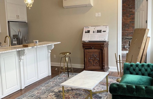 Crowley Apartment | Historic downtown Luxury apartment