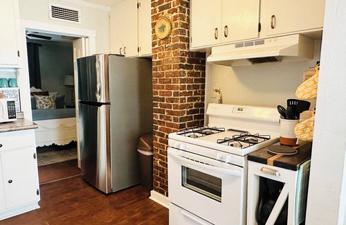 Fairhope House | Historic Fairhope Bay Cottage