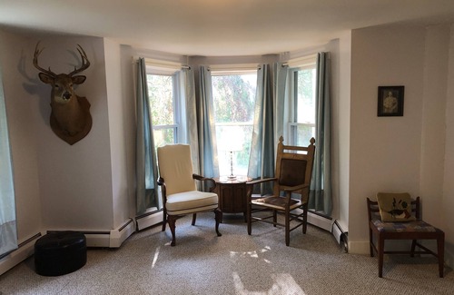 Stratton and Bromley Ski Areas House | Historic Farmhouse, Quaint Vermont Experience
