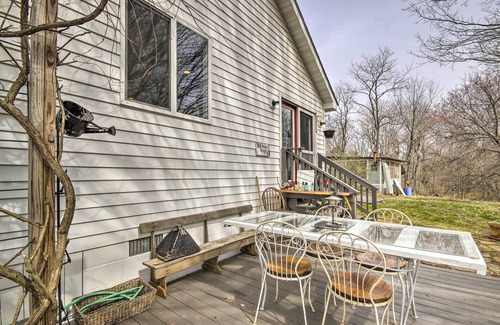 Gordonsville Cottage | Historic Farmhouse w/Chef's Kitchen Near Wineries