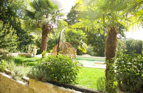 Crepy-en-Valois House | Historic French Chateau & Pool, Paris 35 minutes