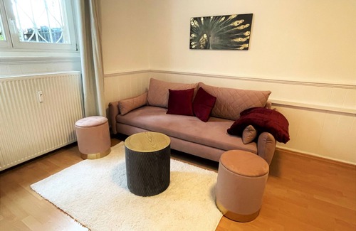 Wiesbaden Apartment | ☆ Historic gatehouse apartment | kitchen | 75m2