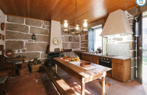 Vila Pouca de Aguiar House | Historic House Alto Douro - 3 bedrooms, living rooms, , fireplaces, garden