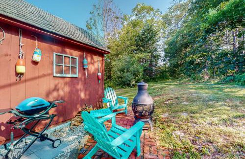 Boothbay Harbor Apartment | Historic Harrington House Apartment