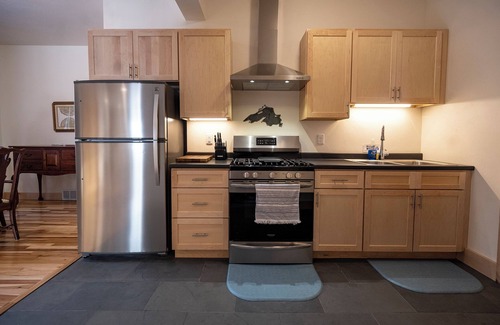 Washburn Apartment | Historic Hawkes Apartment-downtown washburn, close to beaches, restaurants, etc