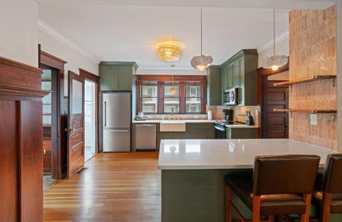 Downtown Vancouver House | Historic Heart Of Downtown House