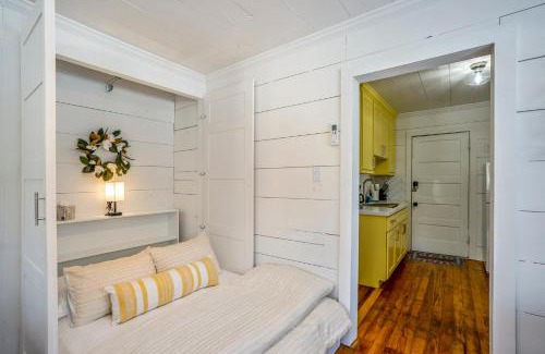 Greater Heights Apartment | Historic Heights Artist Bungalow #1