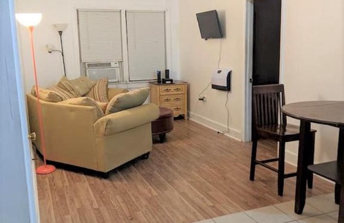 Tuskegee House | HISTORIC HILL APARTMENTS (Duplex)