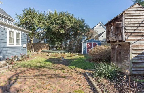 Fredericksburg House | Historic Home in old town Fredericksburg