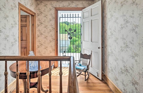 Edinburg House | Historic Home w/ Creek: Near Edinburg Museum!