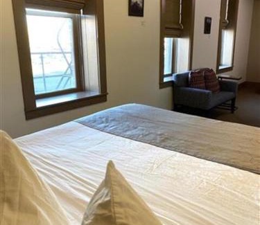 Great Falls Hotel | Historic Hotel Arvon