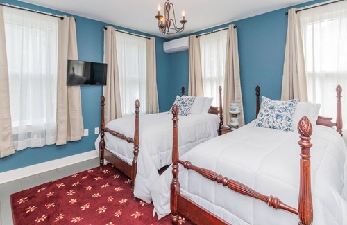 Broadalbin Hotel | Historic Hotel Broadalbin