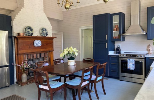Greensboro House | Historic house in Greensboro, Lake Oconee, Augusta with all modern amenities.