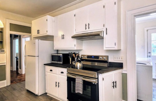 Montgomery House | Historic Idlewild Cottage