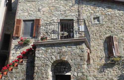 Bagnone Villa | Historic house, heated pool, gardens and outdoor dining, in village near Bagnone
