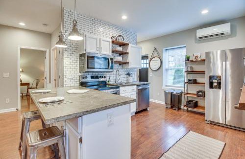 Loveland Apartment | Historic Loveland Apt Walk to Little Miami River!