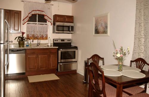 Downtown Historic District Apartment | Historic Luxury Two Bedroom Apartment