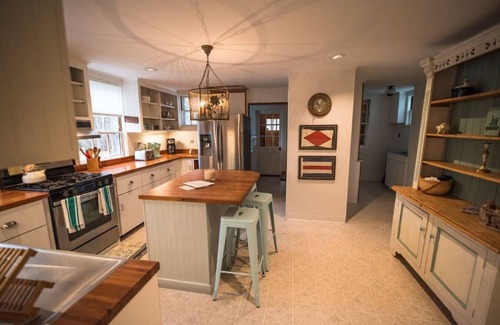 Chiltonville House | Historic Manor with Amazing Cape Cod Bay Views, Walk to Town, Pool & Hot Tub