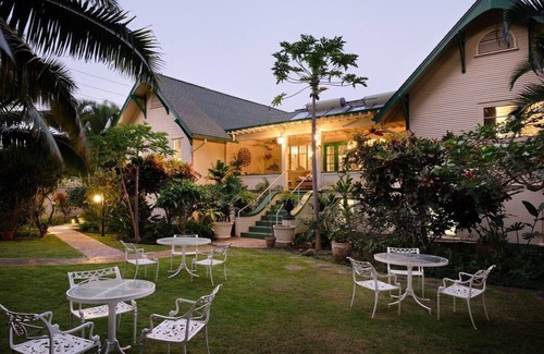 Wailuku House | Historic Maui Estate: 10 Suites & Chef Breakfast