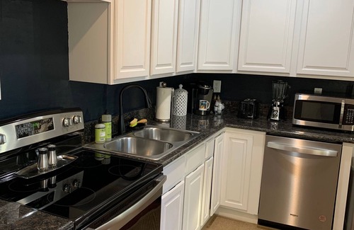 Southside House | Historic Mediterranean Two Bedroom Retreat