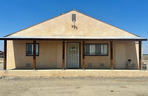 Tulare House | Historic Milk Barn with Modern Comforts: Your Rural Escape Awaits
