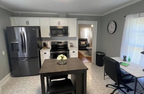 Lexington House | Historic Mill Cottage