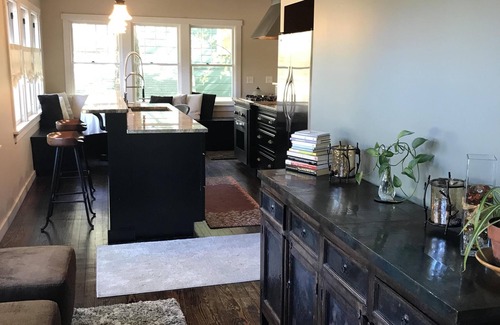 Historic Montford House | Historic Montford Urban Retreat Nestled in the Trees-Only 5 blocks to downtown!