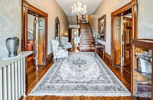 Tazewell House | Historic Mountain Manor