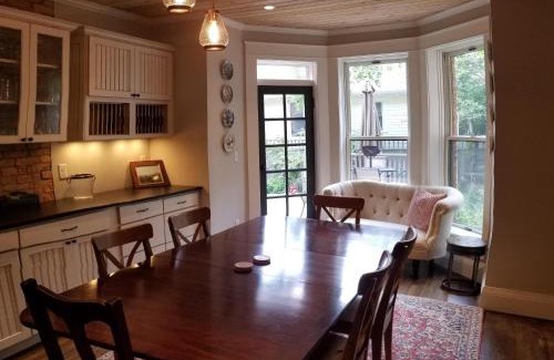 Bozeman House | Historic Neighborhood 2 Blocks From Downtown Bozeman,
