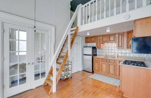 New Albany Apartment | Historic New Albany Apartment ~ 6 Mi to Louisville