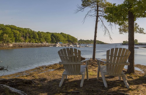 Portland House | Historic Officer's Quarters House on Great Diamond Island Near Beaches