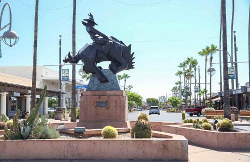 Arts District Apartment | Historic Oldtown Plaza 201