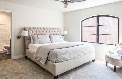 Arts District Apartment | Historic Oldtown Plaza 201