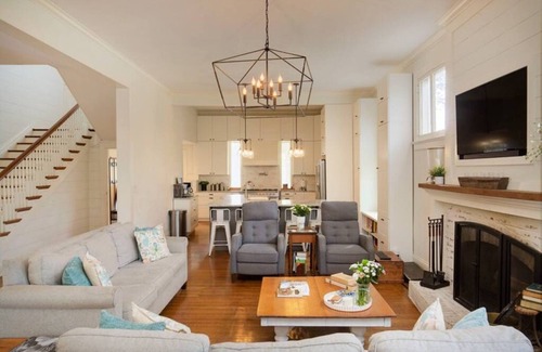 Crescent Hill House | Historic Peterson Mansion